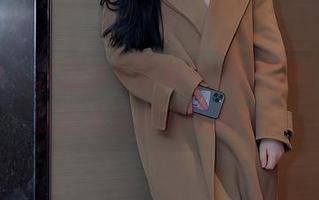 秀人网 – 就是阿朱啊的连体衣写真集，下载前请务必备好纸巾。