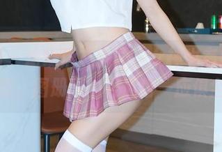 秀人网 – 幼幼形态各异，女神也有脾气大变脸，图册里的表情包一应俱全！
