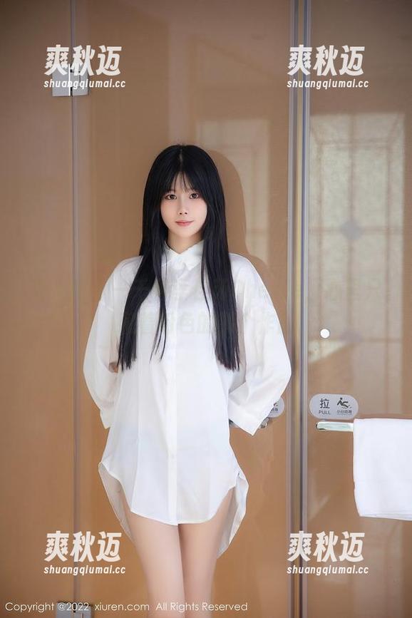 秀人网 - 一千种李佳芮Cherie，心里只藏着粉色的那个作品