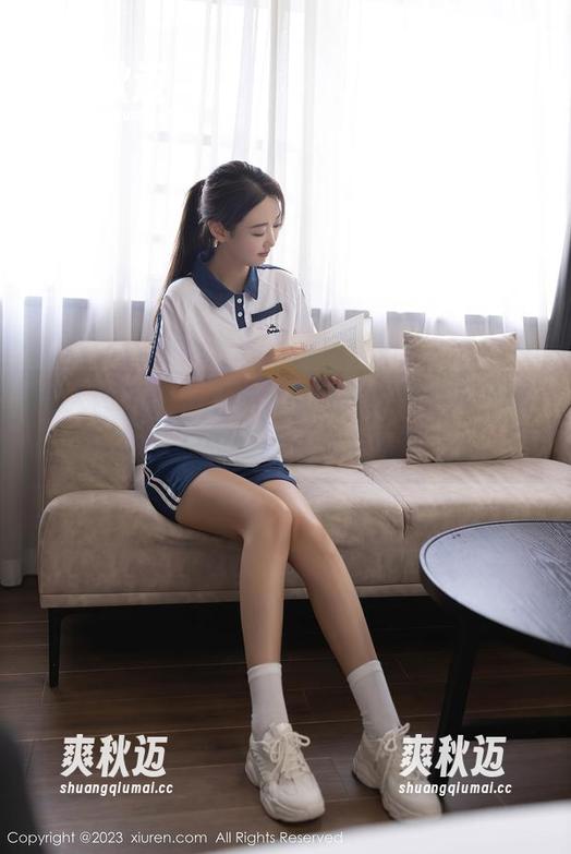 秀人网 - 等一下，林文文的秘书白衬衫美图，东西好像还没下载完！