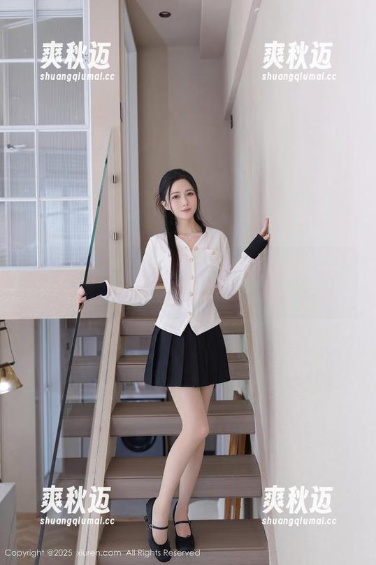 秀人网 - 燕甘甘的女仆合集：等一下，这么甜的壁纸能吃吗？