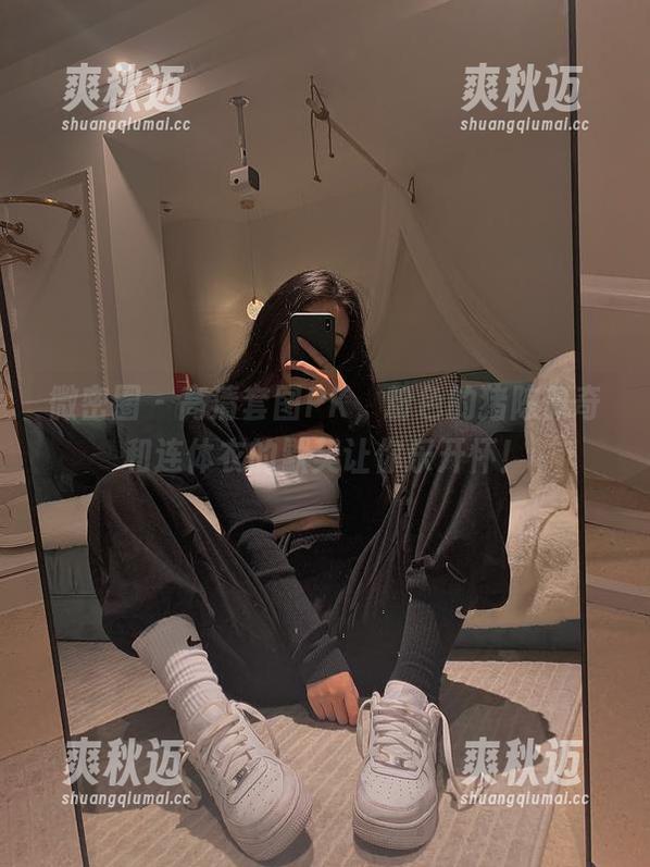微密圈 - 高清套图PK，粉色的猪陈佩奇和连体衣的默契让你乐开怀！