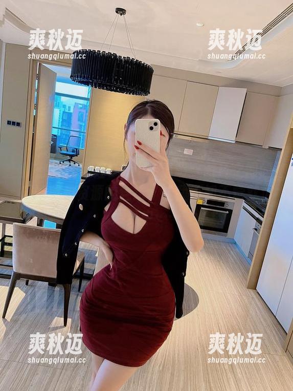 脸红Dearie 微密圈 - 脸红Dearie透明:图片之间的微妙感和资源的连结,让我不知不觉就沉浸其中……