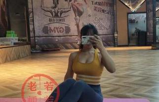 微密圈 – 今天又被“若若老师温柔”写真集的资源迷得不能自拔，尤其她那温柔的眼神，好看到不行！