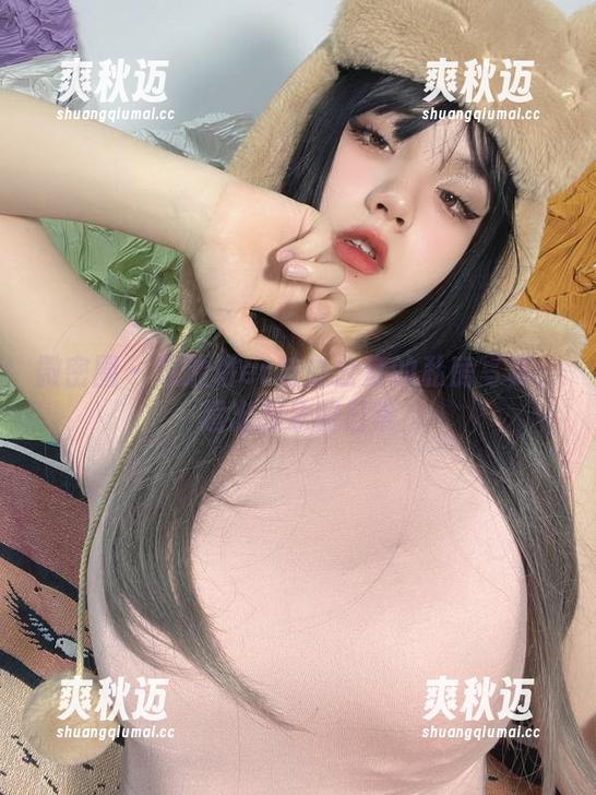 微密圈 - 葱油饼er与办公室的私房写真：超出想象的日常