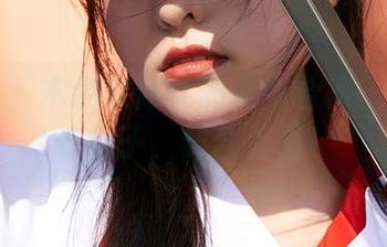 蜜桃社 – 木奈奈修女的最新合集——这部长裙子，契合搞怪！