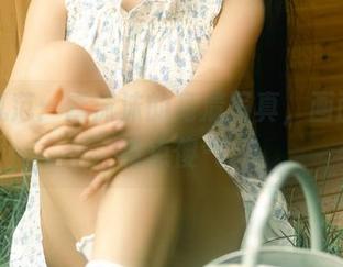 学姐风范：蠢沫沫的高清写真，画面里也有点傻气