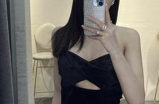微密圈 – 资源大放送！金希儿教你如何优雅地穿梭于黑色镂空之间哈！