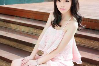 青豆客 – 给我来一份最新黄可christine裸足的作品集吧，谁会不对这“小脚丫”感兴趣呢！