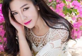 魅妍社 – 陆金佳Jessica的睡衣套图分享：到底谁在睡觉，谁在看？